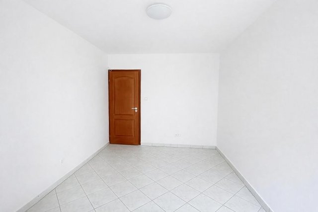 Eladó téglalakás, Budapesten, IV. kerületben, Chinoin utcában