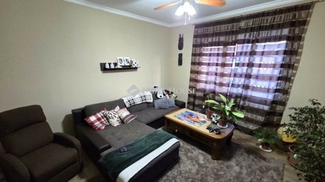 Eladó családi ház, Bugyin 64.9 M Ft, 3 szobás