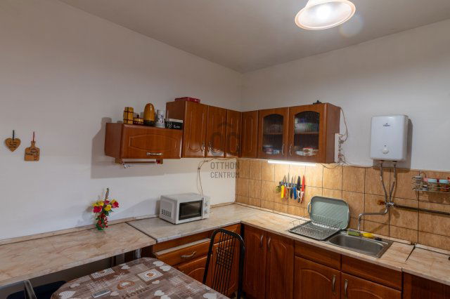 Eladó családi ház, Sárosdon 26.9 M Ft, 3 szobás