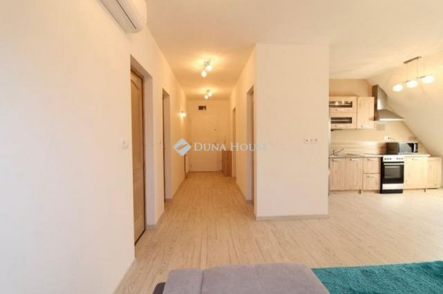 Eladó téglalakás, Debrecenben 73 M Ft, 3 szobás