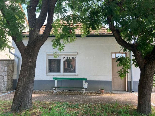 Eladó családi ház, Lébényben 25.9 M Ft, 2 szobás