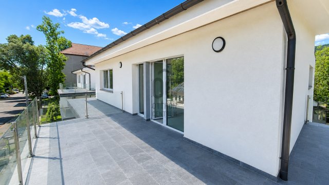Eladó téglalakás, Budapesten, III. kerületben 215 M Ft, 3 szobás