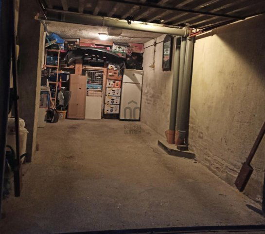 Eladó garázs, Budapesten, XI. kerületben 12.5 M Ft