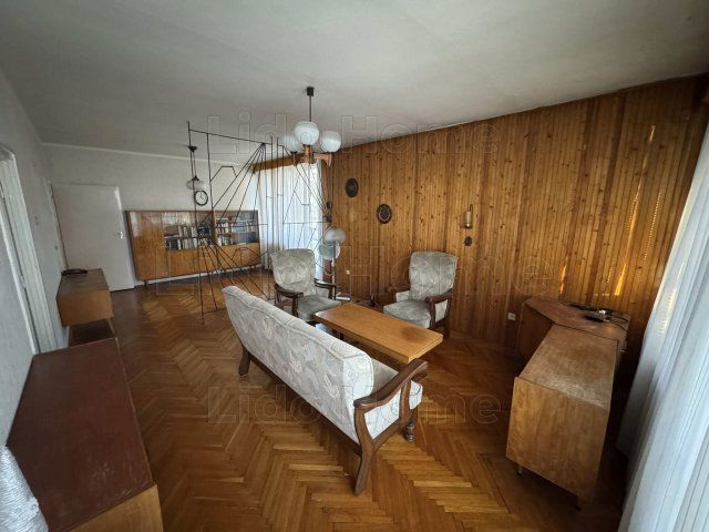 Eladó téglalakás, Kaposváron 49.6 M Ft, 3 szobás