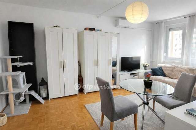 Eladó panellakás, Budapesten, III. kerületben 67 M Ft, 2 szobás