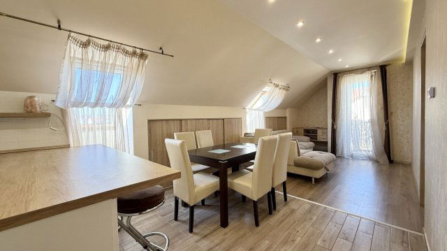 Kiadó téglalakás, albérlet, Debrecenben 250 E Ft / hó, 3 szobás