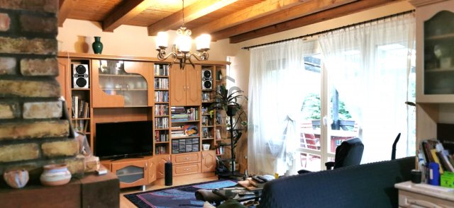 Eladó ikerház, Tahitótfalun 105 M Ft, 5 szobás