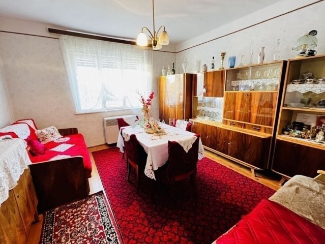 Eladó családi ház, Tápiószecsőn 34.9 M Ft, 2 szobás