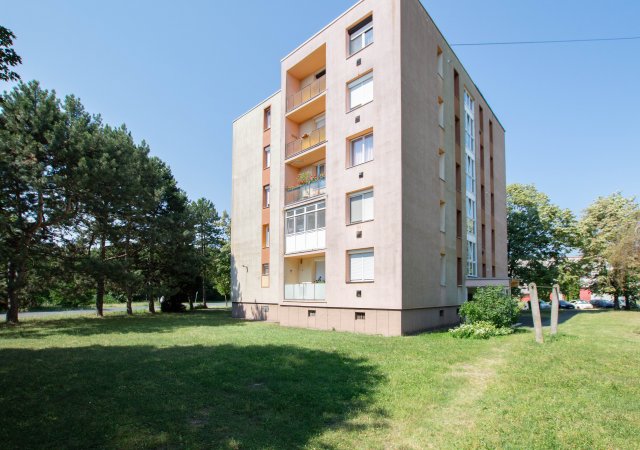Eladó téglalakás, Szombathelyen 37.9 M Ft, 2 szobás