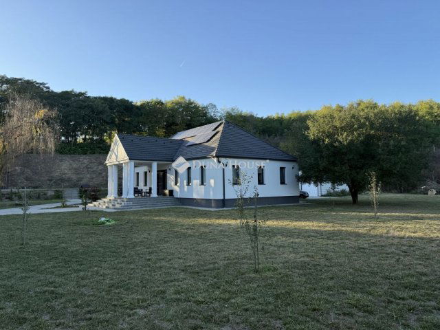 Eladó családi ház, Szellőn 125 M Ft, 5 szobás