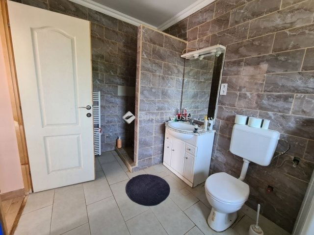 Eladó családi ház, Tóalmáson 49.99 M Ft, 3 szobás