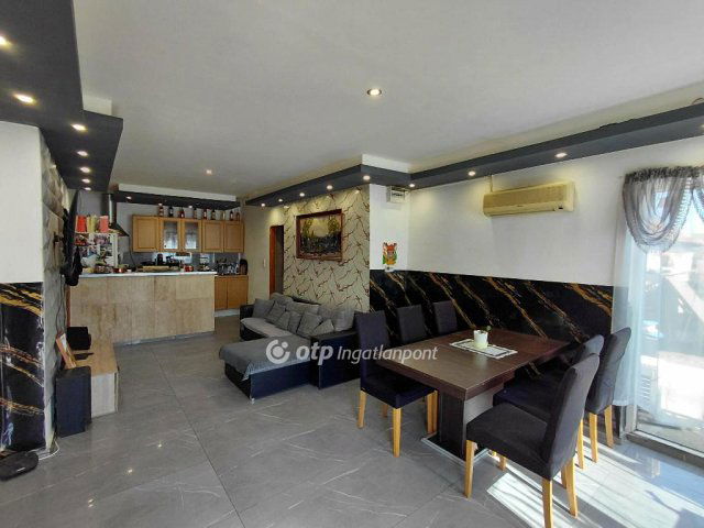 Eladó családi ház, Kápolnán 22 M Ft, 2 szobás