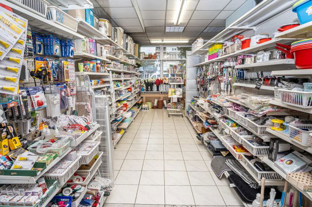 Eladó üzlethelyiség, Nyíregyházán 85 M Ft