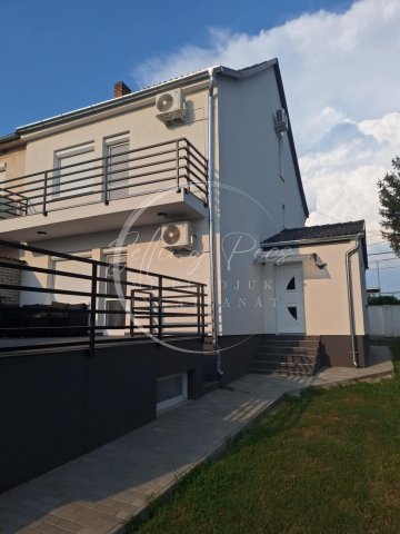 Eladó családi ház, Kozármislenyen, Alkotmány téren 115 M Ft