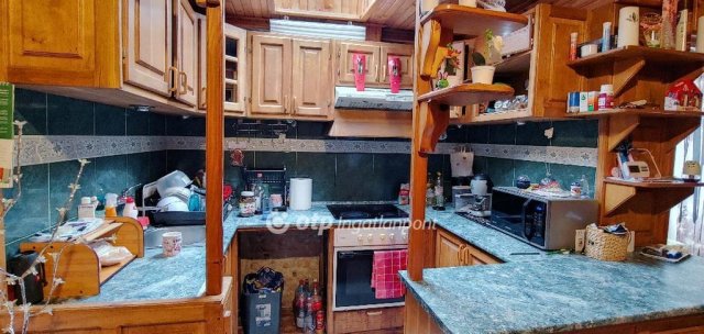 Eladó ikerház, Dunaföldváron 29.9 M Ft, 3 szobás