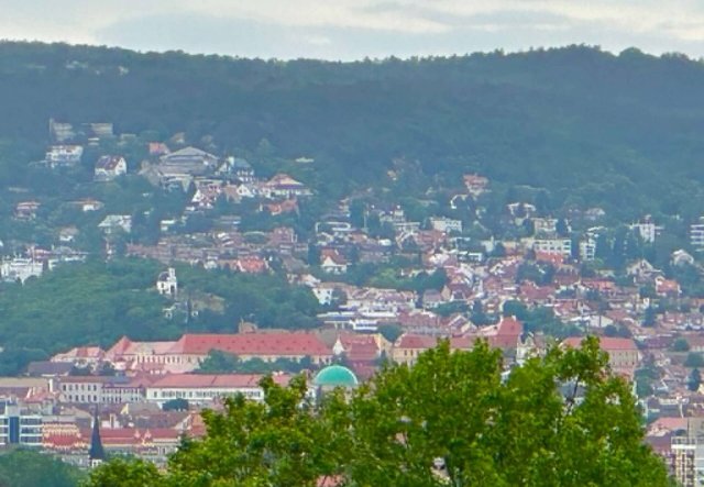 Eladó téglalakás, Pécsett 52 M Ft, 3 szobás