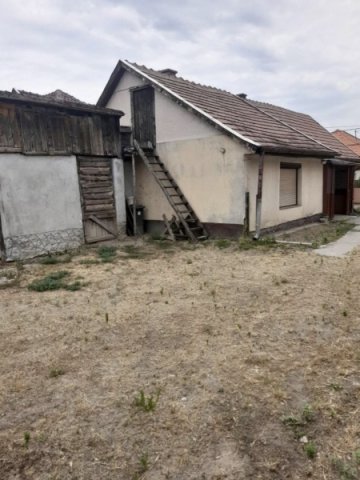 Eladó családi ház, Dabason 29.5 M Ft, 2 szobás