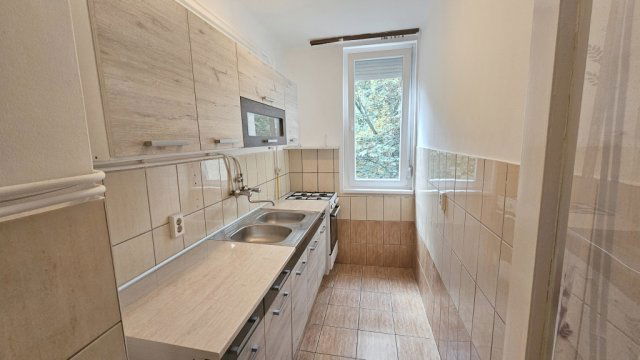 Kiadó téglalakás, albérlet, Miskolcon 110 E Ft / hó, 2 szobás