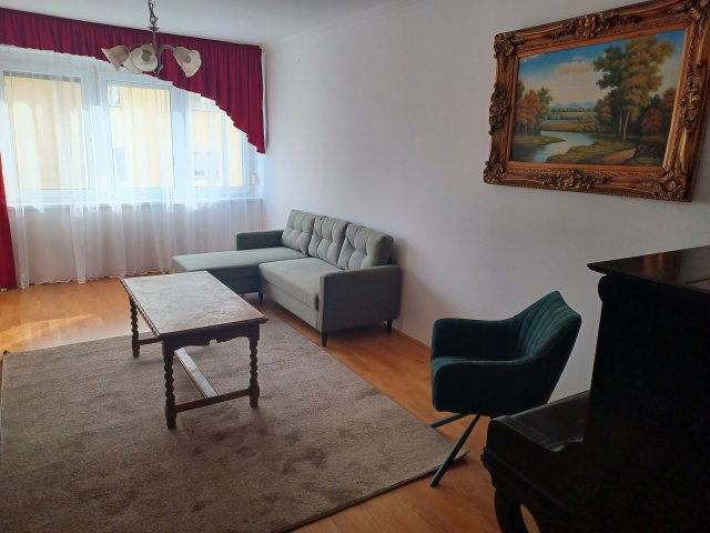 Kiadó téglalakás, albérlet, Győrött 220 E Ft / hó, 3 szobás