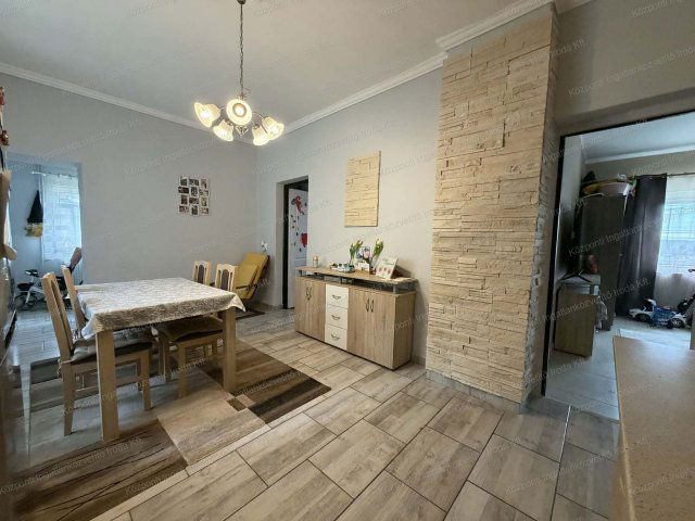 Eladó családi ház, Tatabányán 52 M Ft, 2 szobás