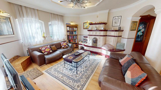 Eladó családi ház, Balatonalmádiban 299 M Ft, 7 szobás