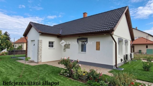 Eladó családi ház, Abonyban 44.99 M Ft, 3 szobás