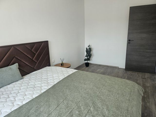 Eladó téglalakás, Budapesten, IV. kerületben, Váci úton