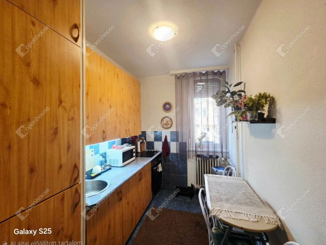 Eladó téglalakás, Várpalotán 29.9 M Ft, 1 szobás