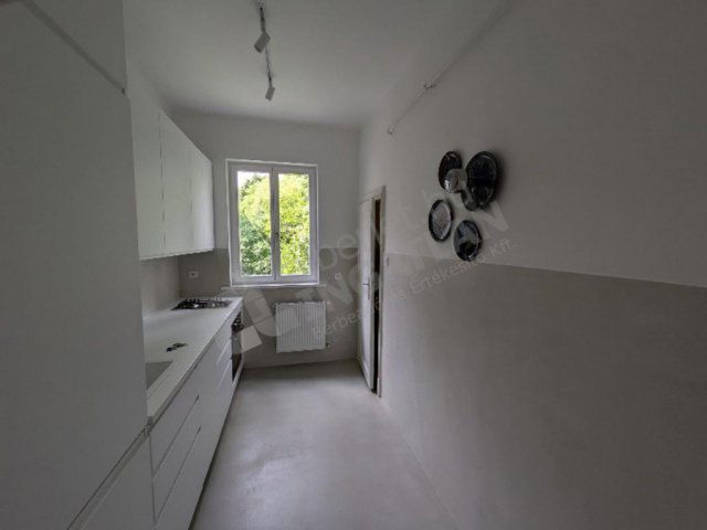 Kiadó téglalakás, albérlet, XII. kerületben, Böszörményi úton