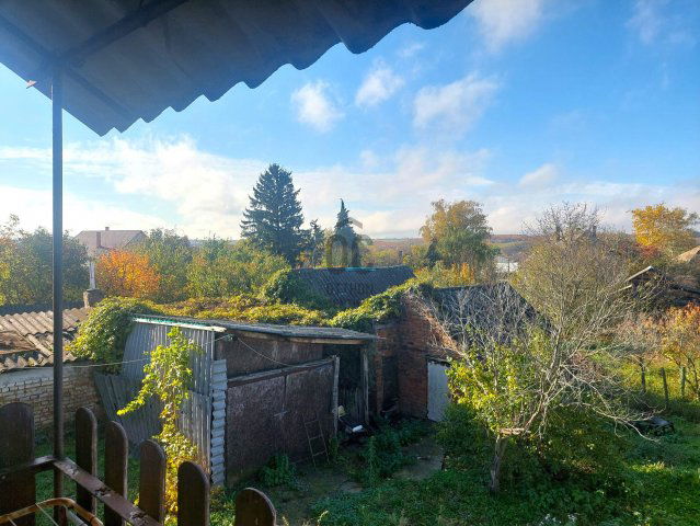 Eladó családi ház, Karádon 29.9 M Ft, 4 szobás