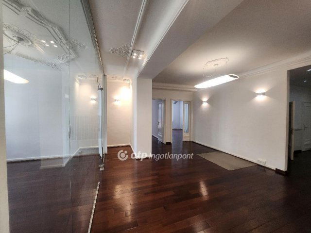 Eladó téglalakás, Budapesten, II. kerületben 340 M Ft