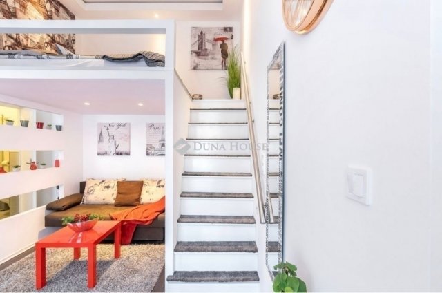 Eladó téglalakás, Budapesten, VII. kerületben 105 M Ft, 2 szobás