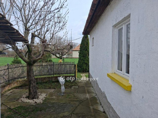 Eladó családi ház, Kötegyánon 19.9 M Ft, 2 szobás
