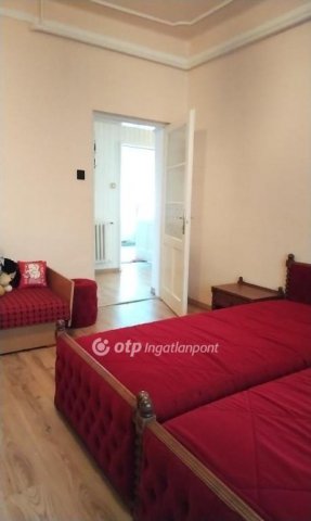 Eladó családi ház, Berettyóújfaluban 88 M Ft, 6 szobás