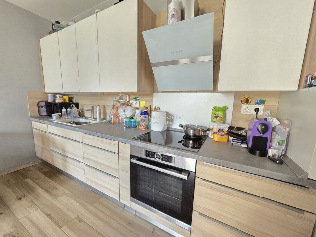 Eladó panellakás, Pécsett, Fülep Lajos utcában 51.9 M Ft