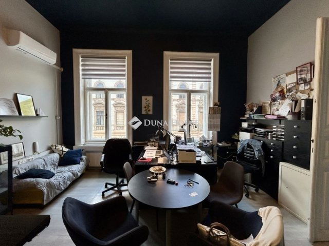 Eladó téglalakás, Budapesten, VII. kerületben 122 M Ft, 5 szobás