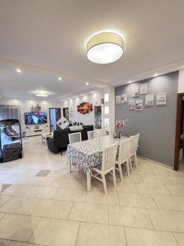 Eladó családi ház, Nagykozáron 135.99 M Ft, 4 szobás