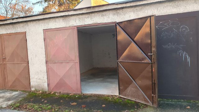 Kiadó garázs, Pécsett 32 E Ft / hó / költözzbe.hu