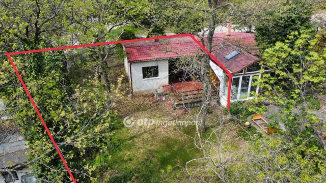 Eladó nyaraló, Balatonalmádiban 44.9 M Ft, 2+1 szobás