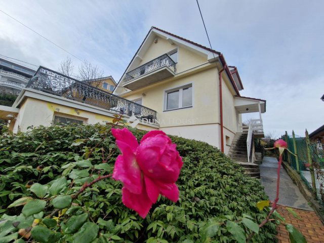 Kiadó családi ház, albérlet, XXII. kerületben, Pék utcában