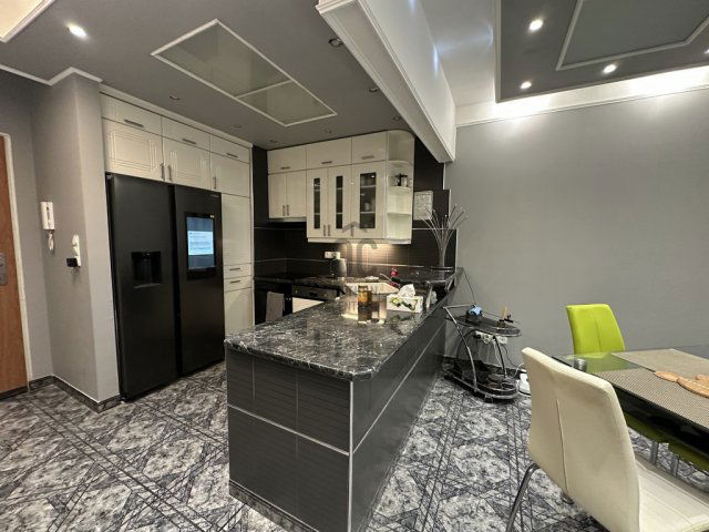 Eladó téglalakás, Budapesten, XIV. kerületben 156.4 M Ft