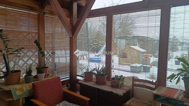 Eladó családi ház, Szentmártonkátán 77 M Ft, 6 szobás