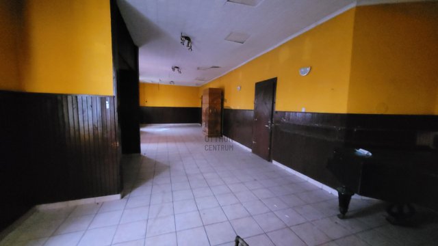 Eladó családi ház, Egyházaskeszőn 14 M Ft, 6 szobás