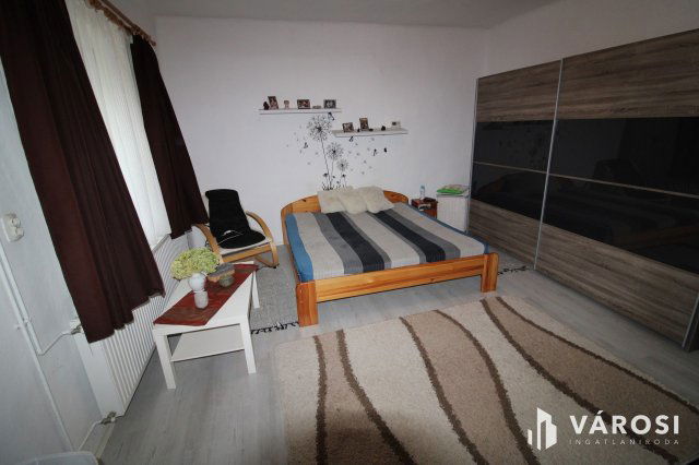Eladó családi ház, Gyulán 52 M Ft, 5 szobás