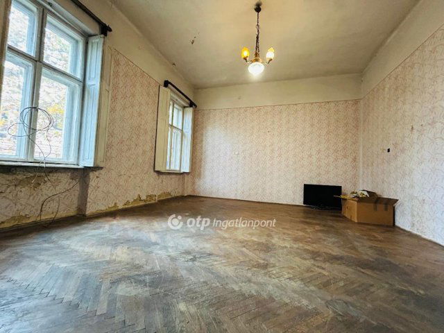 Eladó téglalakás, Debrecenben 67.9 M Ft, 2 szobás