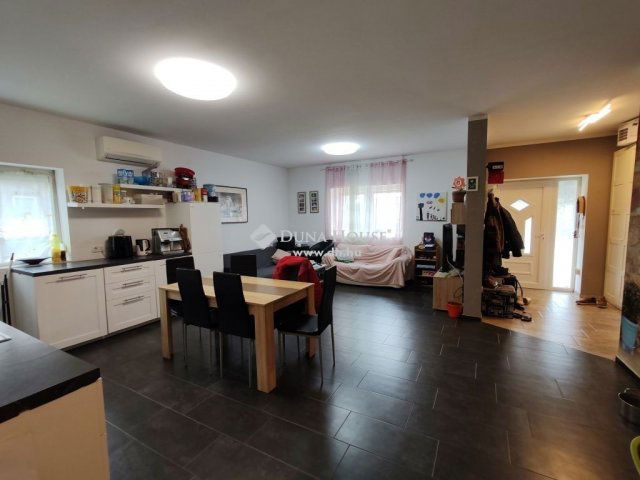 Eladó családi ház, Budapesten, XXI. kerületben 115 M Ft