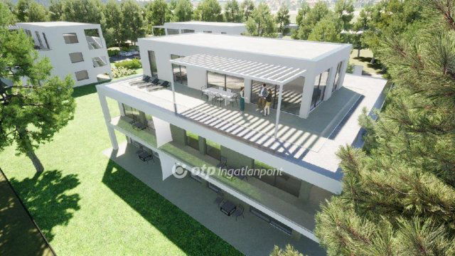 Eladó nyaraló, Balatonfenyvesen 169.5 M Ft, 4 szobás