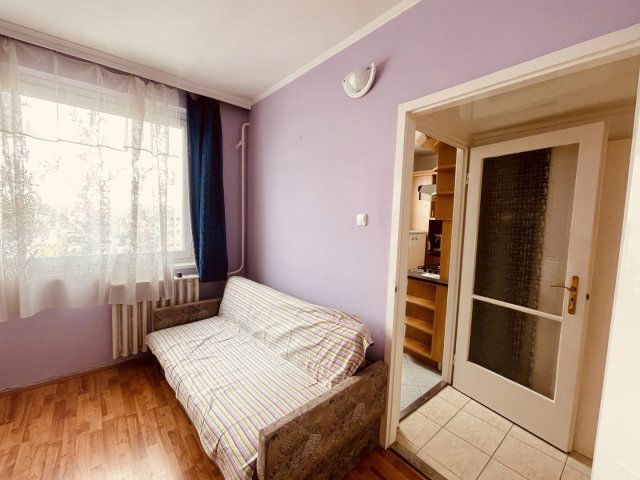 Eladó panellakás, Győrött 45 M Ft, 2 szobás
