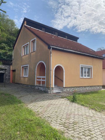Eladó családi ház, Miskolcon 47.9 M Ft, 3+2 szobás