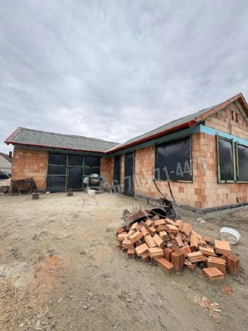 Eladó családi ház, Adonyban 108 M Ft, 4 szobás